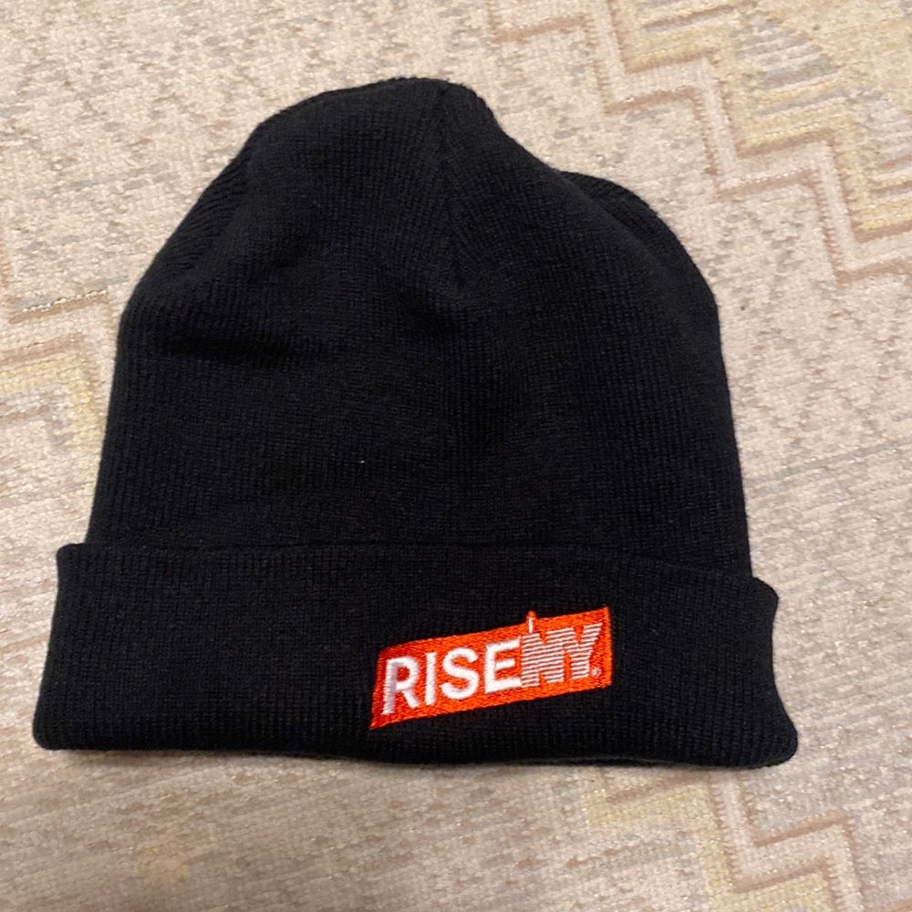 RISE NY WINTER HAT COLOR BLACK